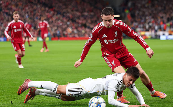 美林资管 利物浦狂喜? 1.36亿水货复活! 狂跑11公里+5造杀机, 送空门被吐饼